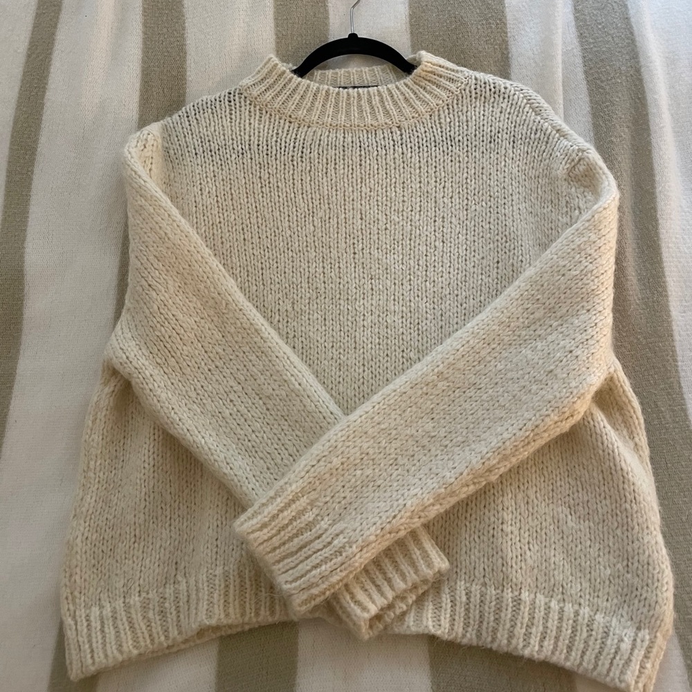 NEW Zara Sweater